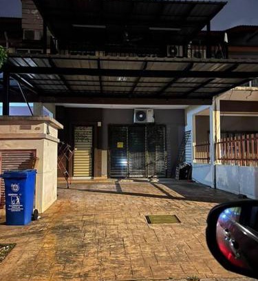 Shah Alam House | Mael's Homestay Seksyen 16 Shah Alam