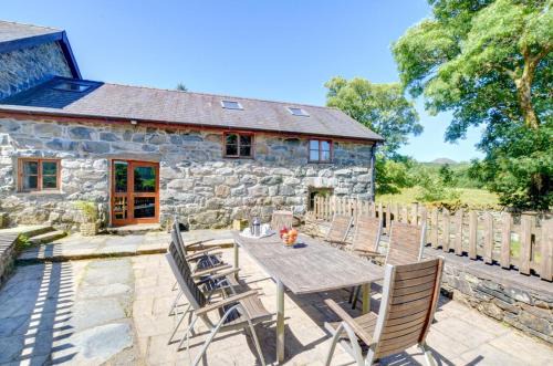Ganllwyd Apartment | Maesgwm Barn