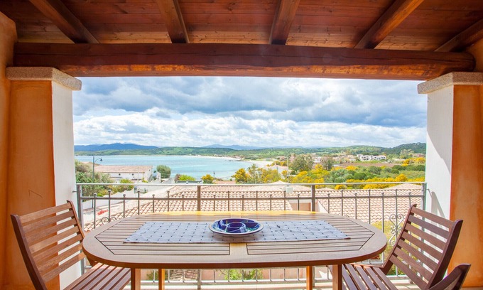Pittulongu Apartment | Maestrale Flat - right in front of Lo Squalo beach