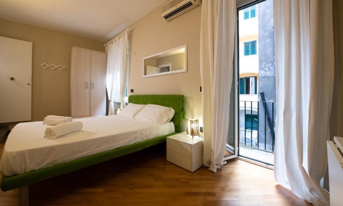 Rione II Trevi Apartment | Magenta Collection Crociferi 3