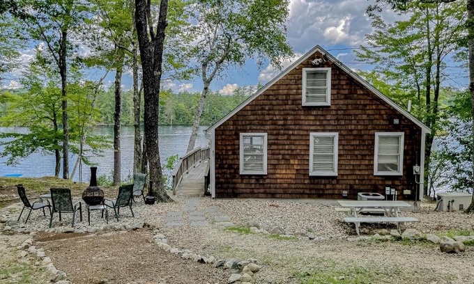 Pine River Pond House | Maggie's Lakeside Cottage