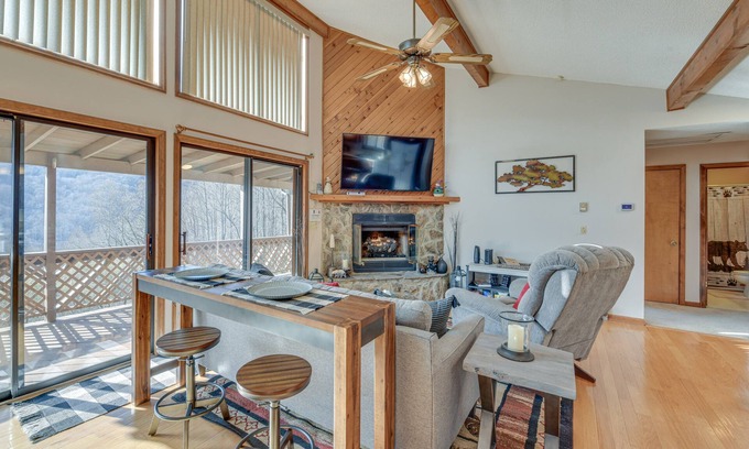 Valley Creek Run House | Maggie Valley Mountain Escape w/Fireplace & Deck!