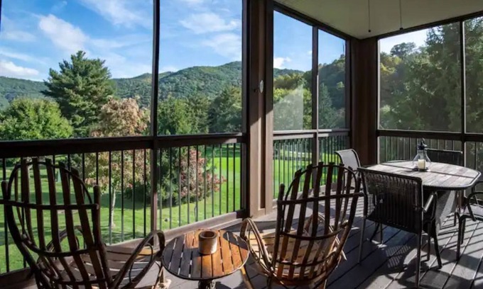 Maggie Valley Condo | Maggie’s Hideaway - Mountain and Fairway view