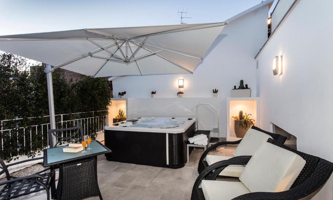Sorrento Historic Centre Apartment | Magi House Relais