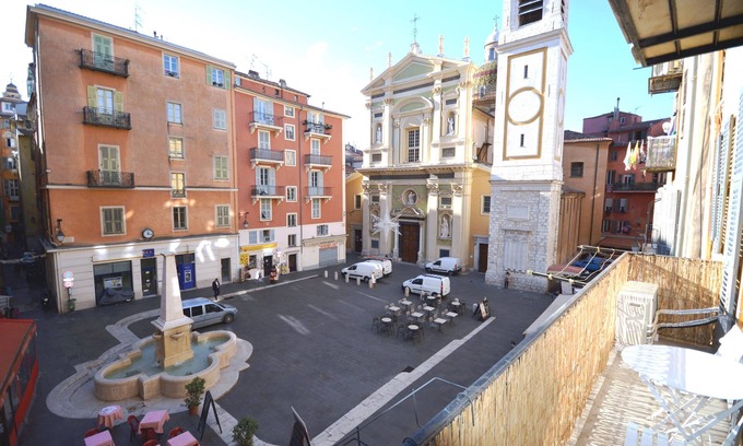 Old Town Apartment | MAGIC CATHEDRALE