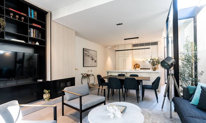 Manly House | MAGIC IN MANLY- LUXURIOUS BEACHOUSE