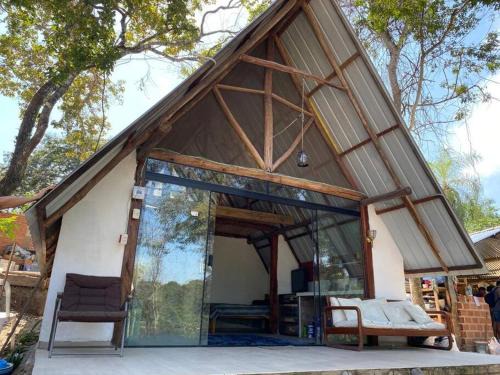 Santa Cruz Ski Chalet | Magic Tree