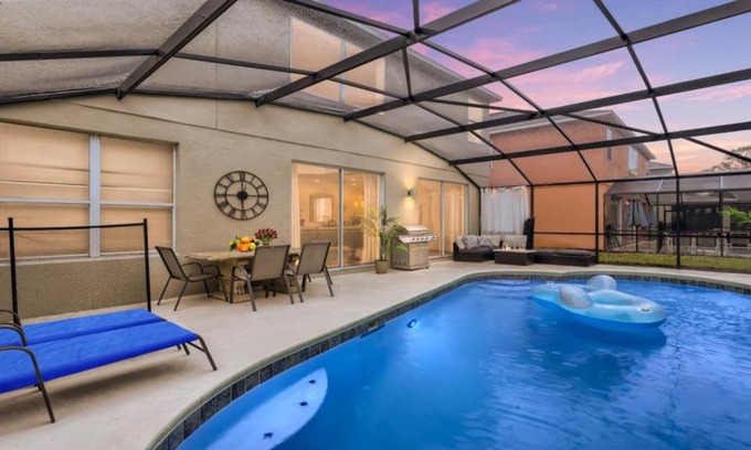 Kissimmee House | Magical 7BR Resort Pool Home Near Disney & Orlando Attractions