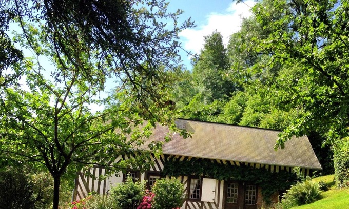 Ablon Cottage | Magical holiday cottage with splendid views.