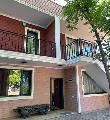 Magnetiti Hotel | Magnet House