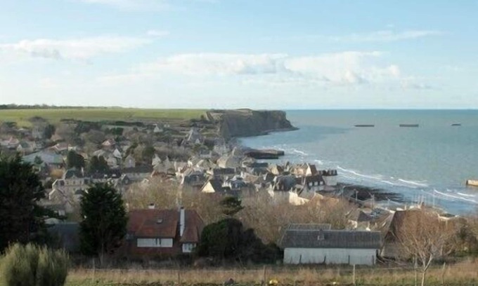 Arromanches-les-Bains Cottage | Magnificent gite in the heart of Arromanches