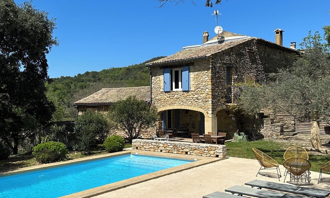 Saint Michel d'Euzet Other | Magnificent stone farmhouse surrounded by vineyards, private swimming pool