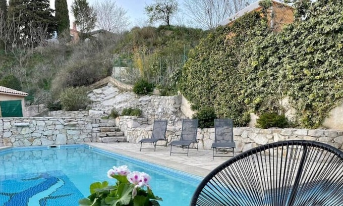 Septemes-les-Vallons House | Magnificent villa with all mod cons, heated swimming pool.
