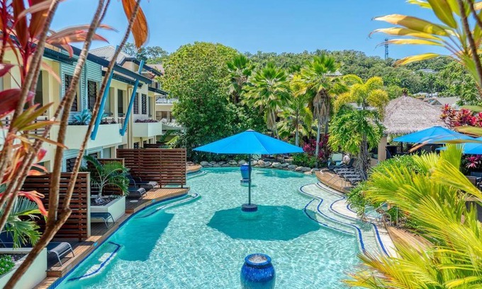 Port Douglas Apartment | Magnificent 2 bed unit in heart of Port Douglas