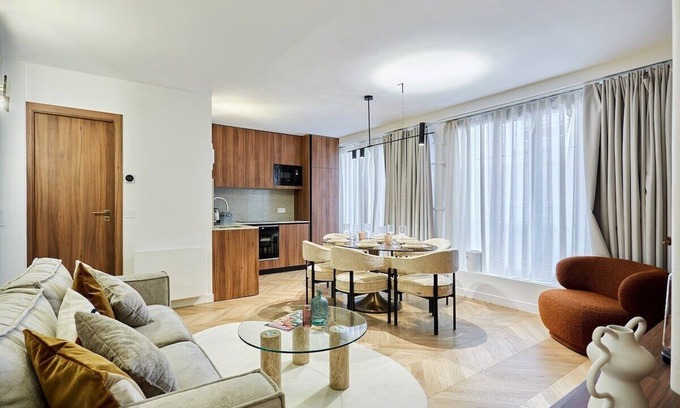 Quartier de la Porte-Saint-Denis Apartment | Magnificent 2 bedrooms apartment Center of Paris