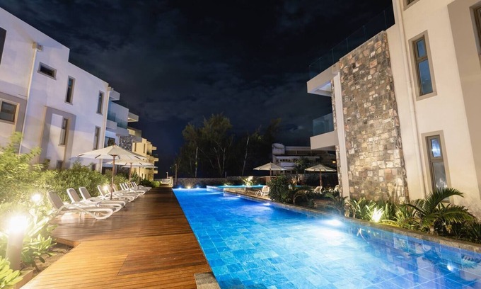 Roches Noires Apartment | Magnificent 3-bedroom flat right on the water.