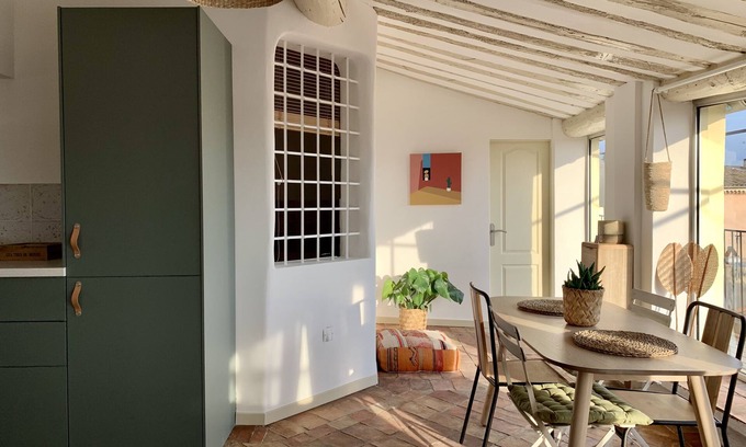 Couronne Urbaine Apartment | Magnificent apartment with terrace and rooftop view