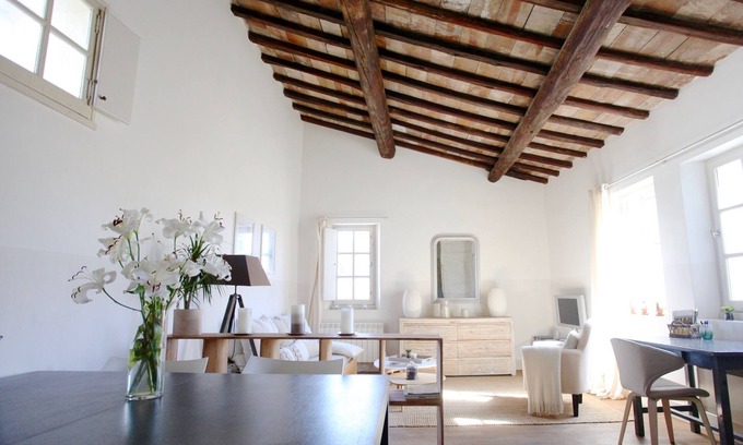 Uzes Apartment | Magnificent Apartment in the heart of Uzès