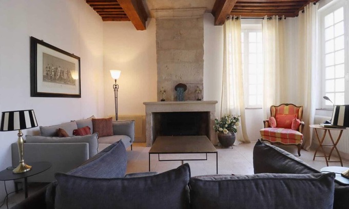 Uzes Apartment | Magnificent apartment on Place aux Herbes- 16th century building