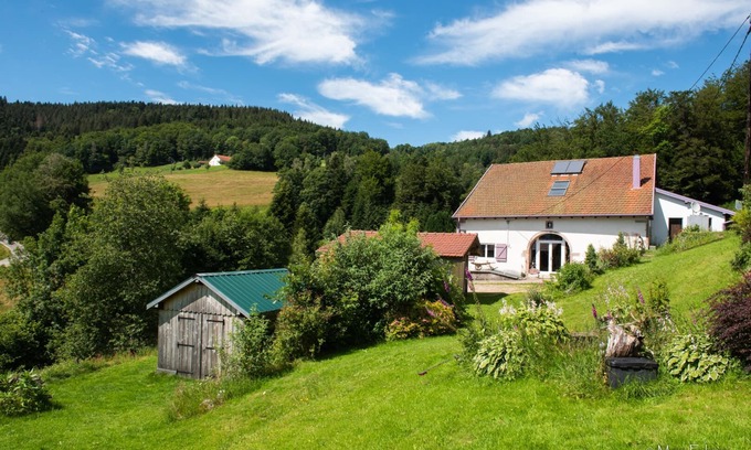 Vagney Cottage | Magnificent cottage, comfort and nature with sauna.