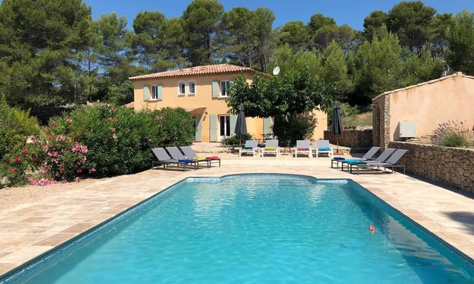 Flayosc Villa | Magnificent family villa with heated pool near village