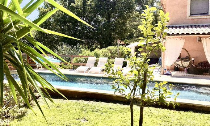 Tourrettes-sur-Loup House | MAGNIFICENT VILLA WITH SEA VIEW, SWIMMING POOL, GARDEN, PÉTANQUE COURT