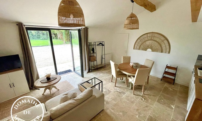 Cabara Apartment | Magnificent gîte between countryside and vineyards
