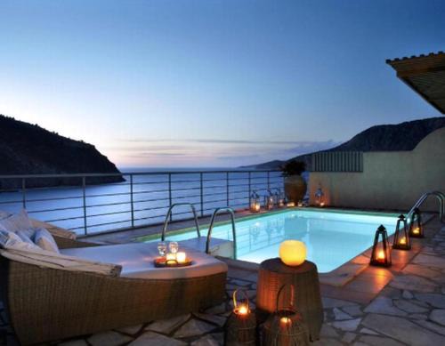 Frourion Villa | Magnificent Kefalonia Villa Villa Chalker 3 Bedrooms Seafornt Spectacular Sea Views Private Outdoor Pool Assos