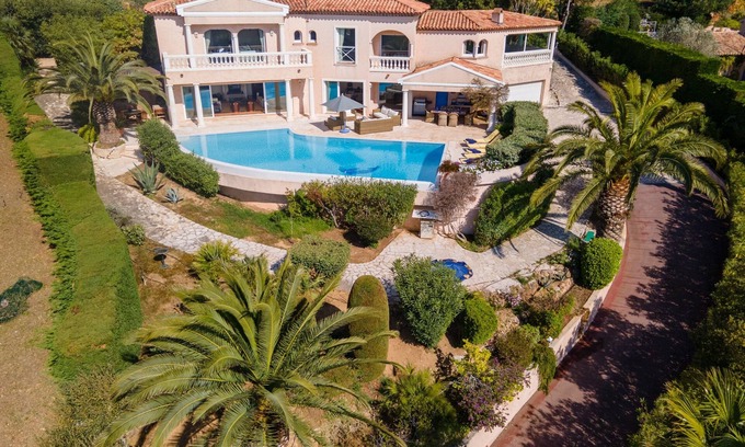 La Nartelle Villa | Magnificent, luxurious villa with a sea view and infinity pool