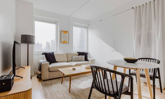 Central New York City Apartment | Magnificent Midtown 1BR w/Gym, Rooftop, A/C & W/D, by Blueground