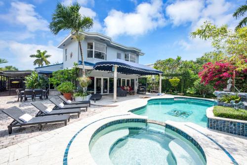 Coral Way House | Magnificent Tropical Pool Home Miami SouthBrickell