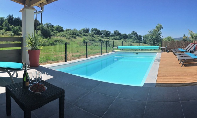 Aubenas Villa | Magnificent villa any comfort, private and heated swimming pool, south Ardèche