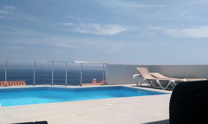 Cerbere Villa | Magnificent villa facing the sea private pool, air-conditioned terrace