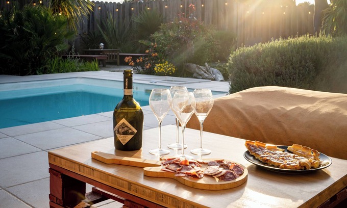 Mezos Villa | Magnificent Villa with Pool 10 min From them the Ocean