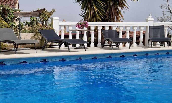 Turis Villa | Magnificent villa with private pool and exceptional views, ideal for families.