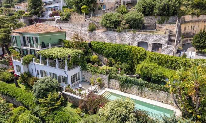 Roquebrune-Cap-Martin Apartment | Magnifique Pool House à 2 min de Monacoap-martin