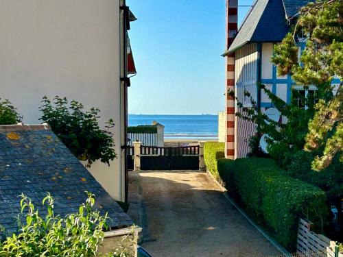 Villers-sur-Mer Apartment | Magnifique appartement vue mer à 50 m de la plage