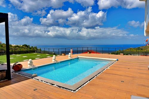 Case-Pilote Apartment | Magnifique appartement MISIK vue sur mer, piscine