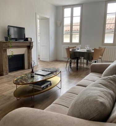 Cognac Apartment | Magnifique appartement - Hyper centre Vieux Cognac