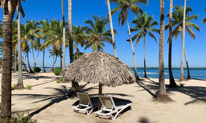 El Soco House | MAGNIFIQUE BEACHWALK CONDO IN NUEVA ROMANA RESORT