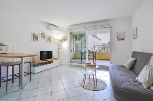 Beaulieu-sur-Mer Apartment | Magnifique studio au calme, Climatisation, Parking, Wifi.