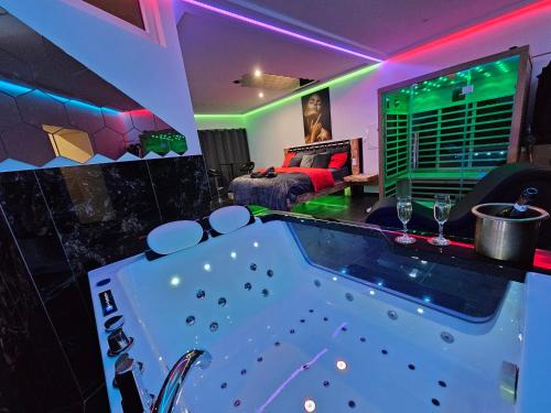 Differdange Apartment | Magnifique Suite Spa Luxembourg