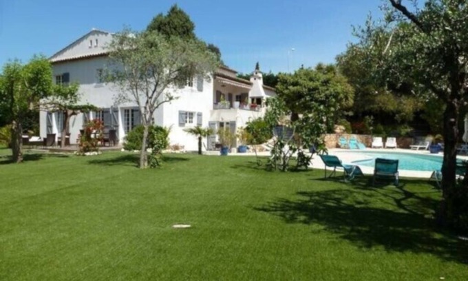 Cavaliere Apartment | Magnifique T3 REZ DE Jardin,standing , Situe Dans Impasse Calme, 300 m MER