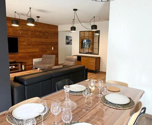 Saint-Lary-Soulan Apartment | Magnifique T5 Duplex de Grand Standing 120m2 neuf classé 4 étoiles pour 8 personnes en plein centre de Saint-Lary-Soulan