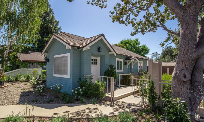 Solvang Cottage | Magnolia Cottage - Solvang, CA