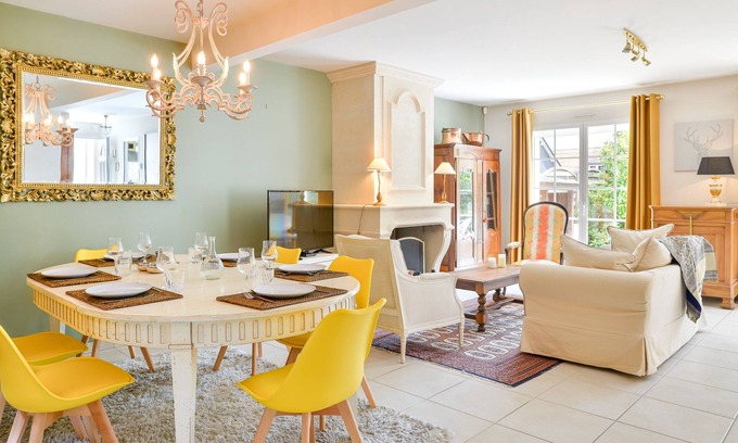 Schuman House | Magnolia - Maison de charme avec jardin et stationnement privé