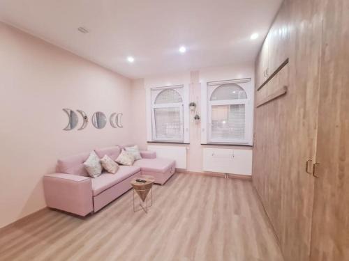 Sint-Agatha-Berchem Apartment | Magnolia Pink Studio New and fully equipped
