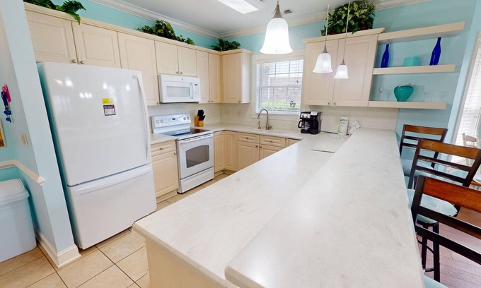 Central Myrtle Beach Apartment | Magnolia Pointe Luster Leaf 4891-101 3 Bedroom Home