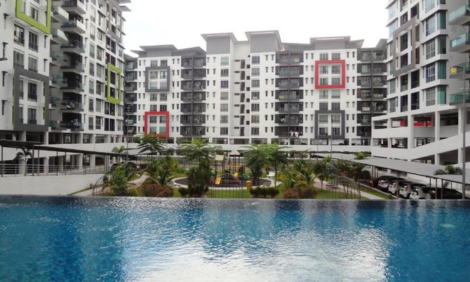 Bandar Mahkota Cheras House | Mahkota Cheras Sweet Condo 1-14 pax near MRT to KL