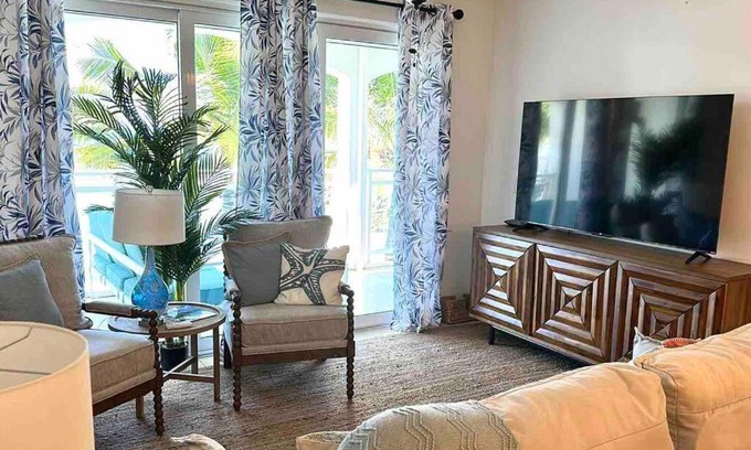 Maho Apartment | Maho Beach House - Luxe 1-Bedroom - Ocean View